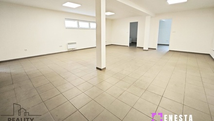 Pronájem skladu 619 m², Tursko