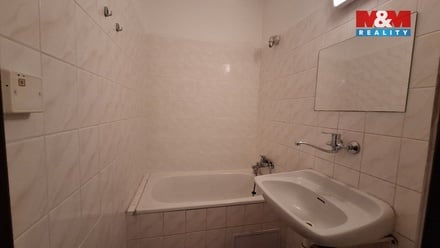 Prodej bytu 1+kk 16 m², Rožnov pod Radhoštěm