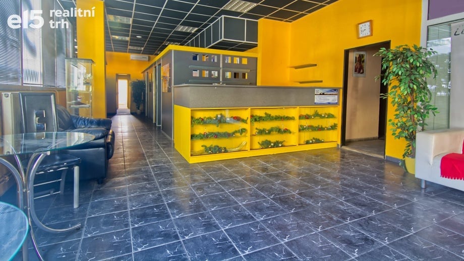 Pronájem obchodního prostoru 222 m², Orlová