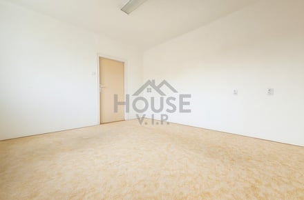 Prodej bytu 2+1 64 m², Praha - Vršovice