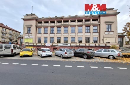 Pronájem obchodního prostoru 600 m², Ostrov