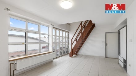 Prodej činžovního domu 1 787 m², Hlinsko