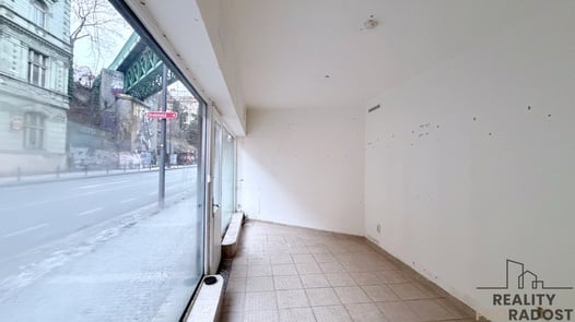 Pronájem obchodního prostoru 10 m², Praha 3