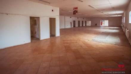 Pronájem komerční nemovitosti 1 120 m², Nový Bohumín