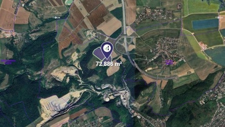Prodej pole 72 886 m², Praha