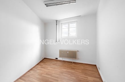 Pronájem kanceláře 97 m², Praha - Vinohrady