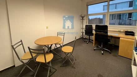 Pronájem kanceláře 13 m², Praha 5