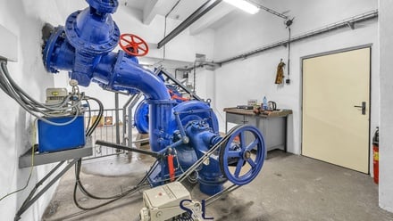 Prodej komerční nemovitosti 2 098 m², Železný Brod