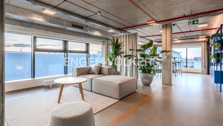 Pronájem kanceláře 942 m², Říčany