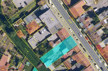 Prodej podílu 2/6 vícegeneračního domu 200 m², Hustopeče
