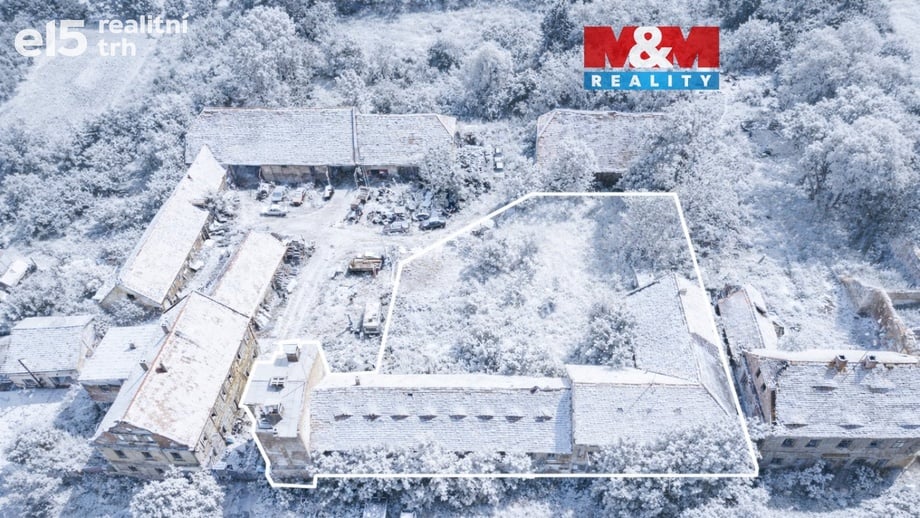 Prodej zemědělského objektu 1 000 m², Podbořany