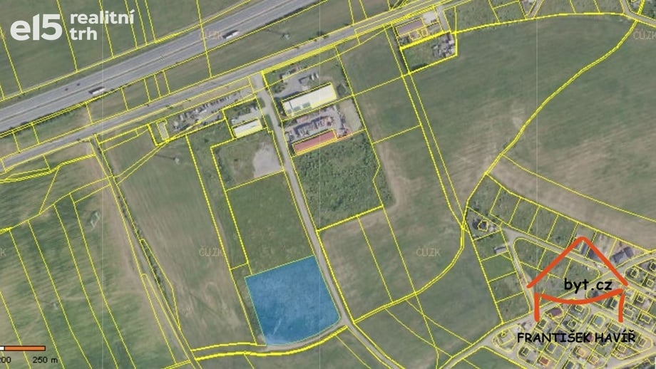 Prodej komerčního pozemku 9 892 m², Bavoryně - Průmyslová zóna