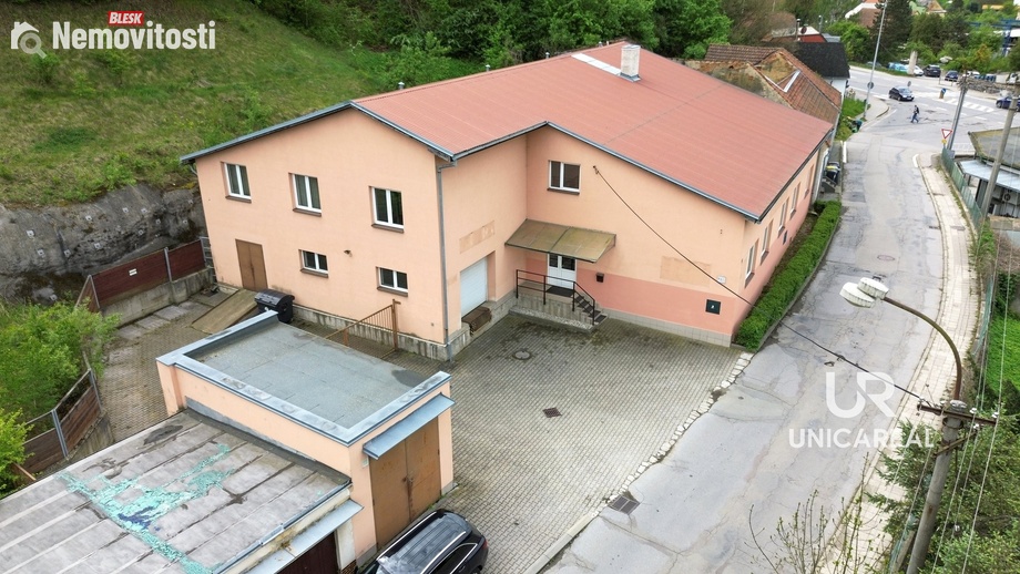 Prodej skladu 834 m², Letovice