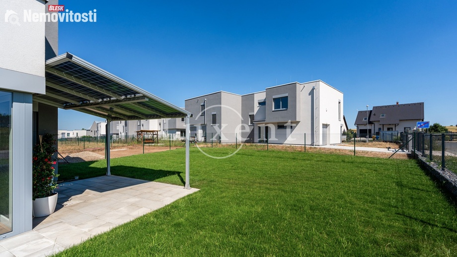 Prodej rodinného domu 174 m², Chýně