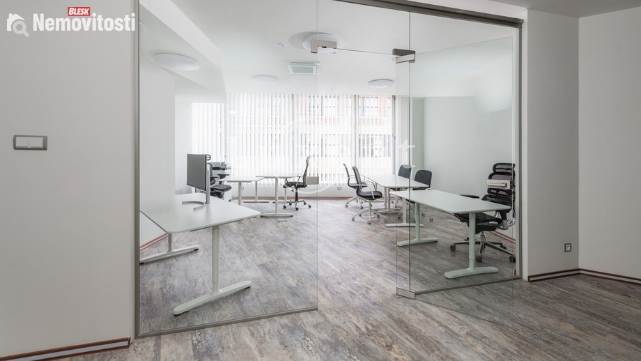 Pronájem kanceláře 405 m², Praha - Nové Město