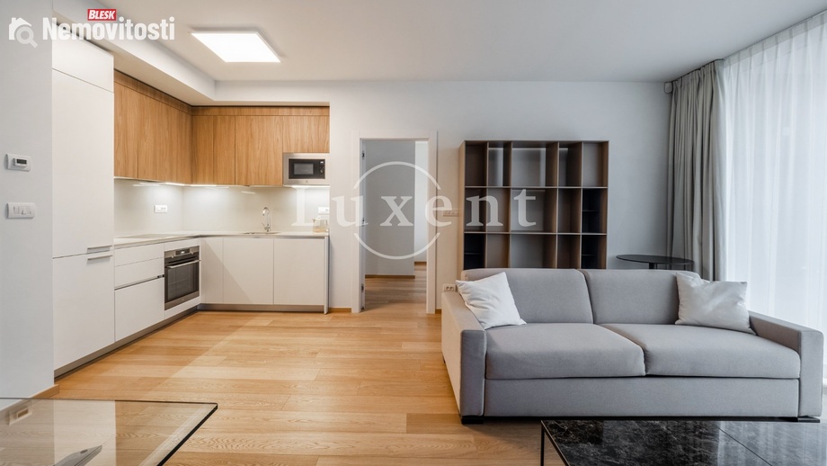 Pronájem bytu 2+kk 72 m², Praha - Smíchov