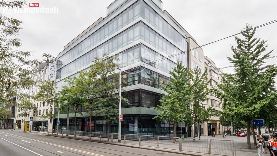 Pronájem kanceláře 503 m², Praha - Smíchov
