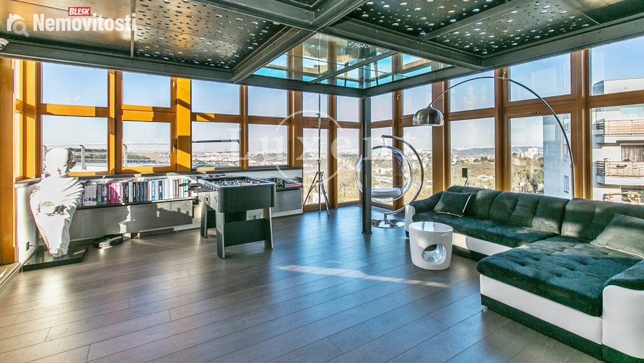 Prodej bytu 4+kk 440 m², Praha 5