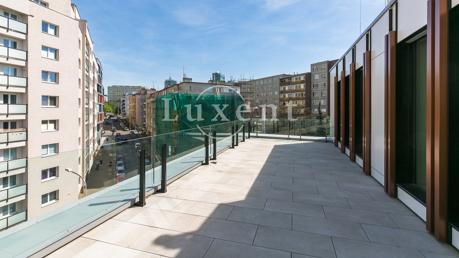 Pronájem kanceláře, 208 m² - Praha - Nusle