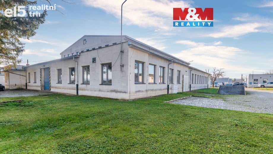 Pronájem výrobního prostoru 1 056 m², Uherský Brod