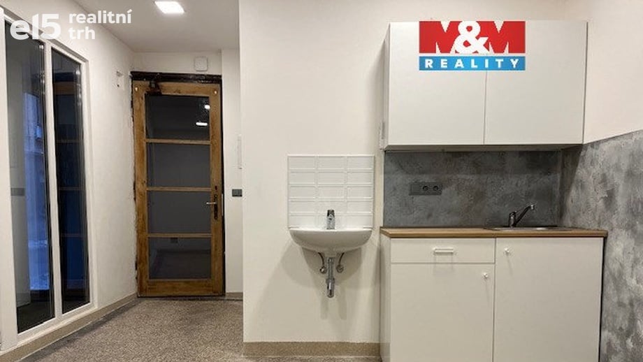 Pronájem kanceláře 20 m², Lomnice nad Popelkou