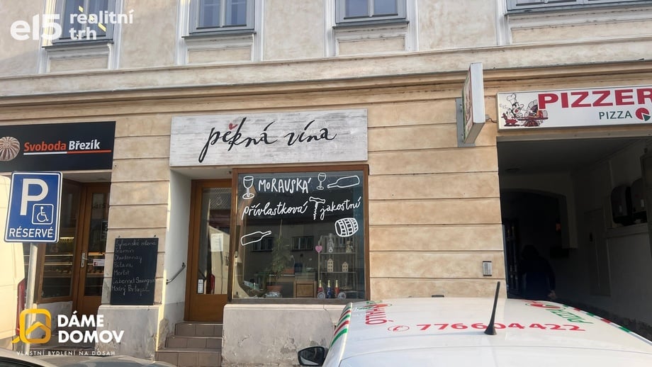 Pronájem obchodního prostoru 65 m², Napajedla