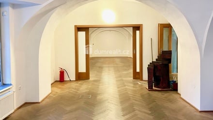 Pronájem obchodního prostoru 80 m², Praha 1