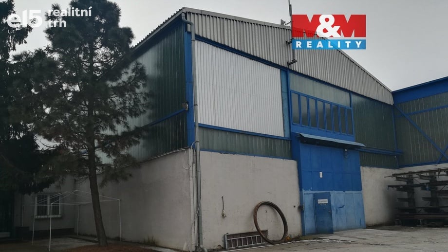 Pronájem skladu 960 m², Kladno