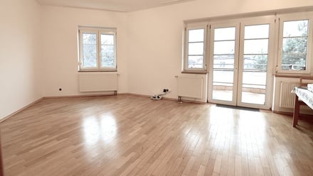 Pronájem kanceláře 120 m², Praha 14