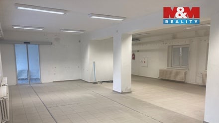 Pronájem kanceláře 160 m², Strakonice
