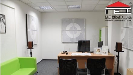 Pronájem kanceláře 173 m², Praha - Karlín