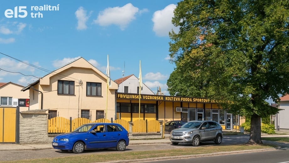 Prodej výrobního prostoru 1 826 m², Městec Králové
