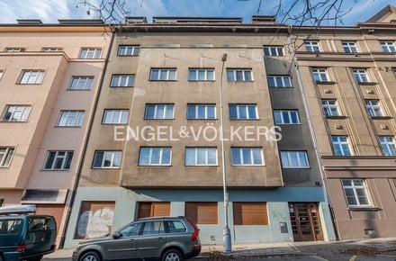 Pronájem kanceláře 76 m², Praha - Smíchov