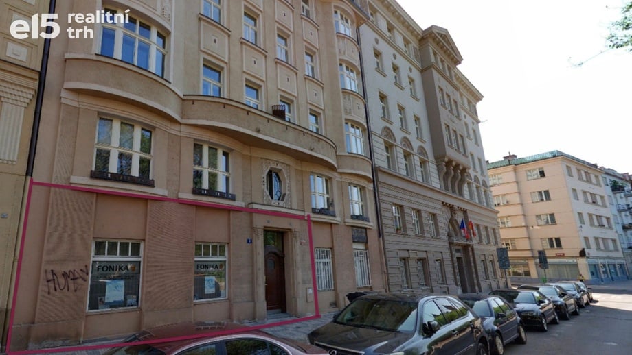 Prodej obchodního prostoru 141 m², Praha - Smíchov
