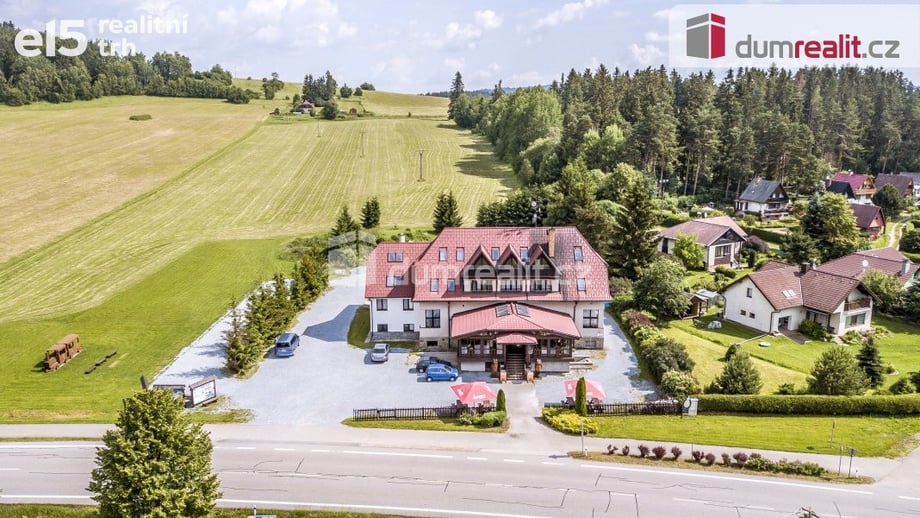 Prodej nemovitosti pro ubytování 1 320 m², Horní Planá