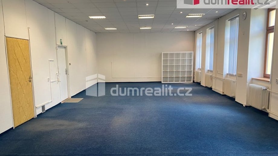 Pronájem obchodní prostory, 94 m² - Břeclav