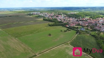 Prodej stavebního pozemku 20 723 m², Mikulovice