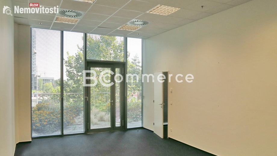 Pronájem kanceláře 552 m², Brno - Starý Lískovec