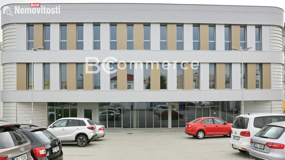 Pronájem kanceláře 400 m², Brno
