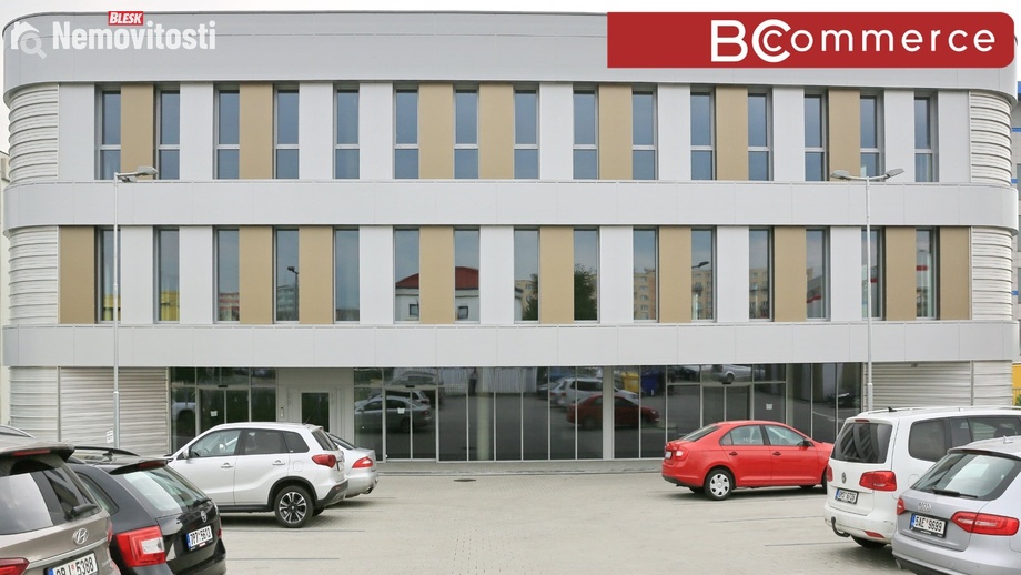 Pronájem kanceláře 400 m², Brno