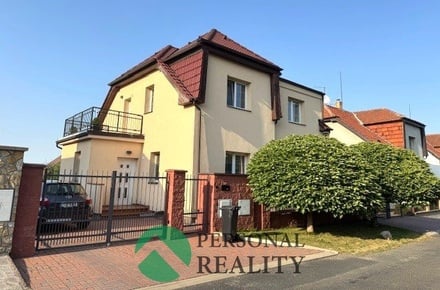 Prodej rodinného domu 167 m², Škvorec