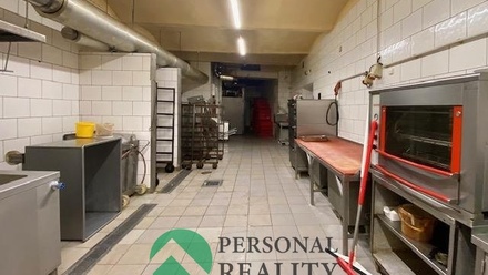 Pronájem obchodního prostoru 550 m², Praha - Strašnice