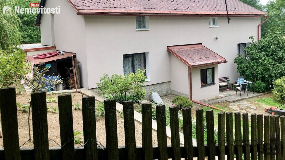 Prodej rodinného domu 100 m², Loket - Nadlesí