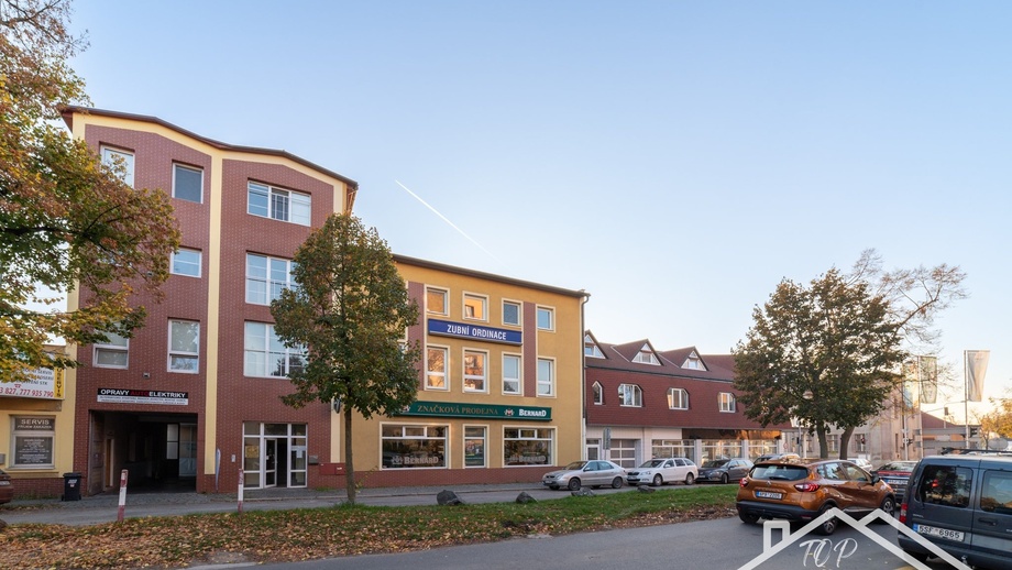 Pronájem obchodní prostory, 135 m² - Kolín V