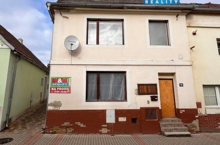 Prodej rodinného domu 120 m², Hoštka