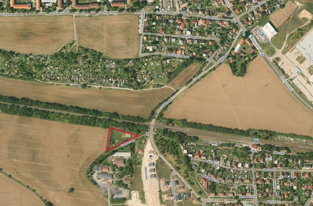 Prodej stavebního pozemku 3 600 m², Stochov