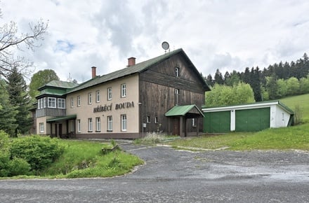 Prodej nemovitosti pro ubytování 793 m², Strážné