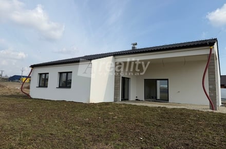 Prodej rodinného domu 130 m², Měřín