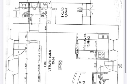 Pronájem kanceláře 315 m², Tursko