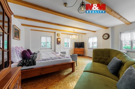 Prodej rodinného domu 228 m², Libá